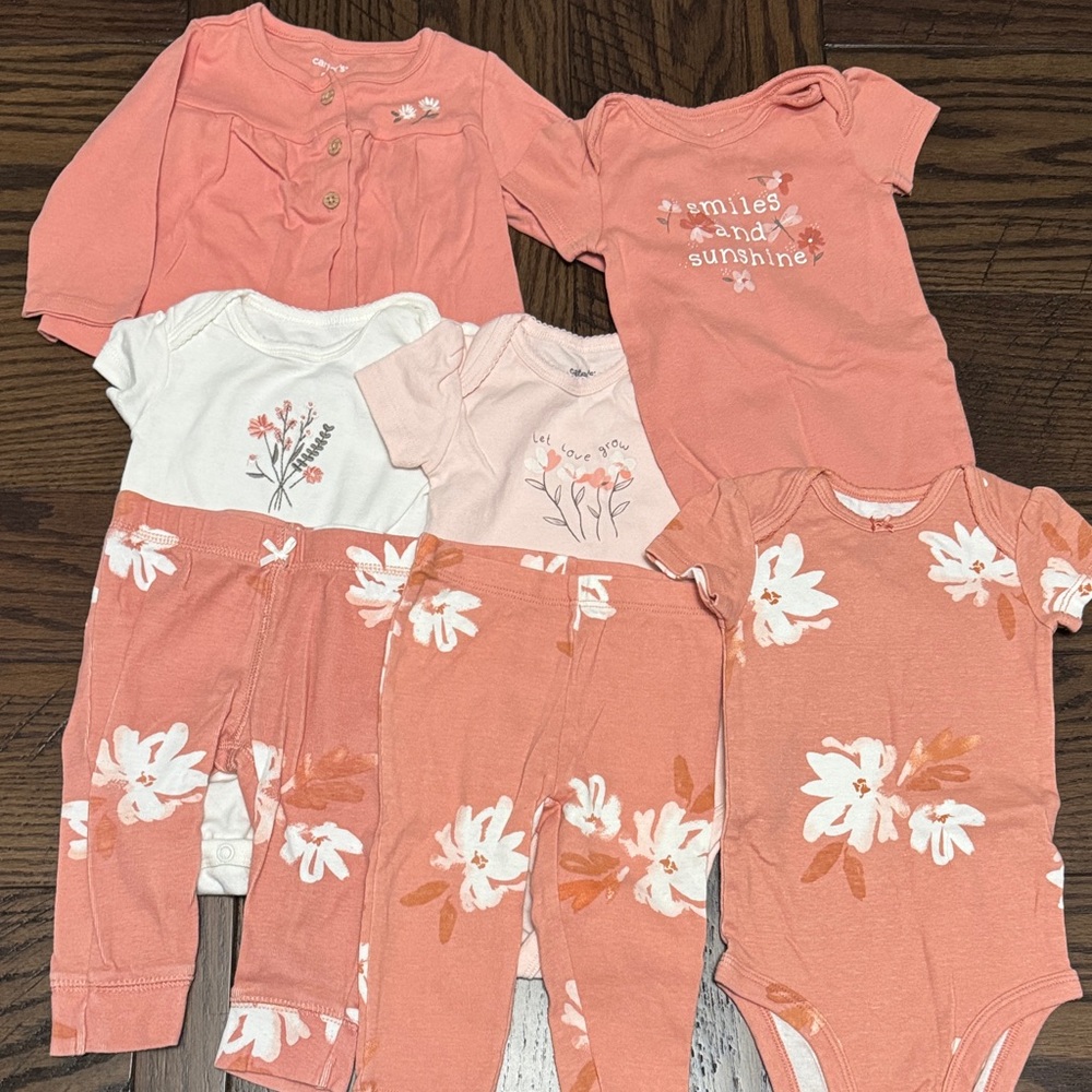 Carter’s Peach Floral Baby Bodysuit & Legging Bundle